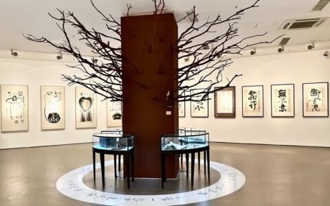 雅昌专稿 | 冯唐 在物的褶皱中重构母性诗学
